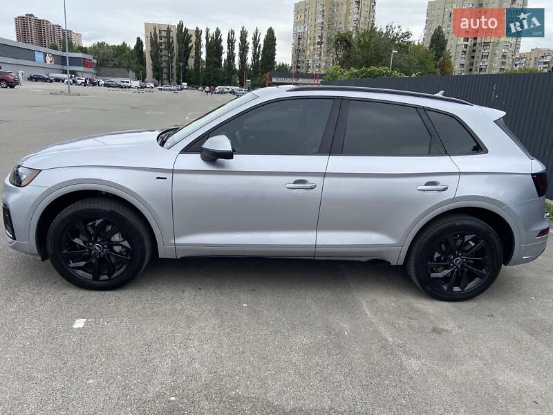 Внедорожник / Кроссовер Audi Q5 2022 в Киеве