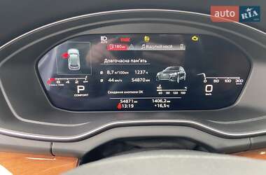 Внедорожник / Кроссовер Audi Q5 2022 в 