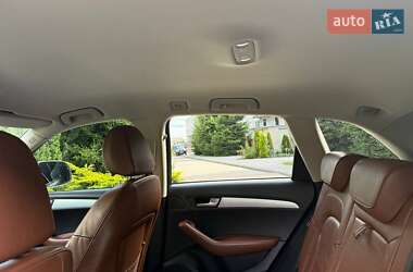 Позашляховик / Кросовер Audi Q5 2011 в 