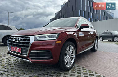 Внедорожник / Кроссовер Audi Q5 2018 в 