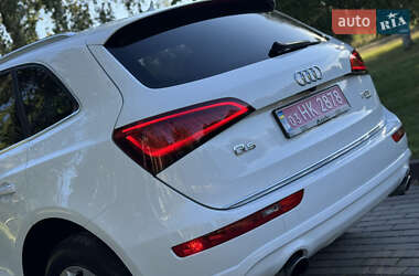 Внедорожник / Кроссовер Audi Q5 2015 в 