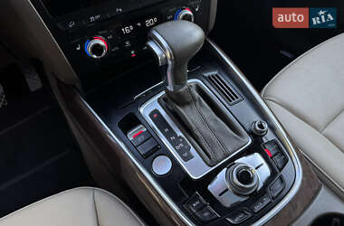 Внедорожник / Кроссовер Audi Q5 2015 в 
