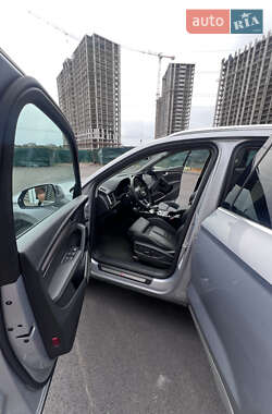Внедорожник / Кроссовер Audi Q5 2024 в 