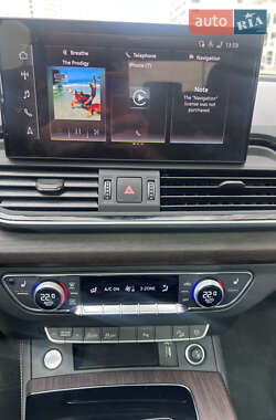 Внедорожник / Кроссовер Audi Q5 2024 в 