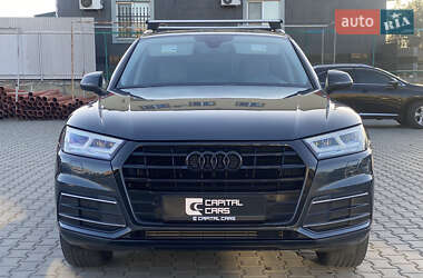 Внедорожник / Кроссовер Audi Q5 2018 в 