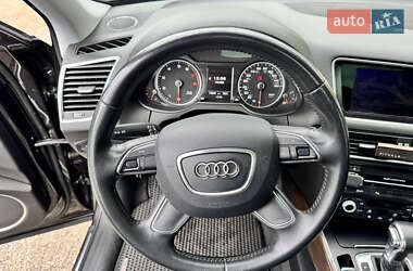 Внедорожник / Кроссовер Audi Q5 2016 в 