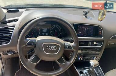 Внедорожник / Кроссовер Audi Q5 2015 в 