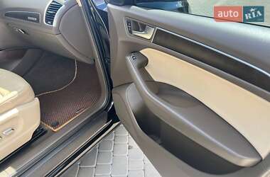 Внедорожник / Кроссовер Audi Q5 2015 в 