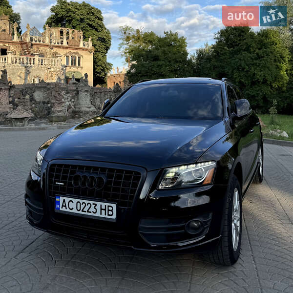 Внедорожник / Кроссовер Audi Q5 2011 в Луцке