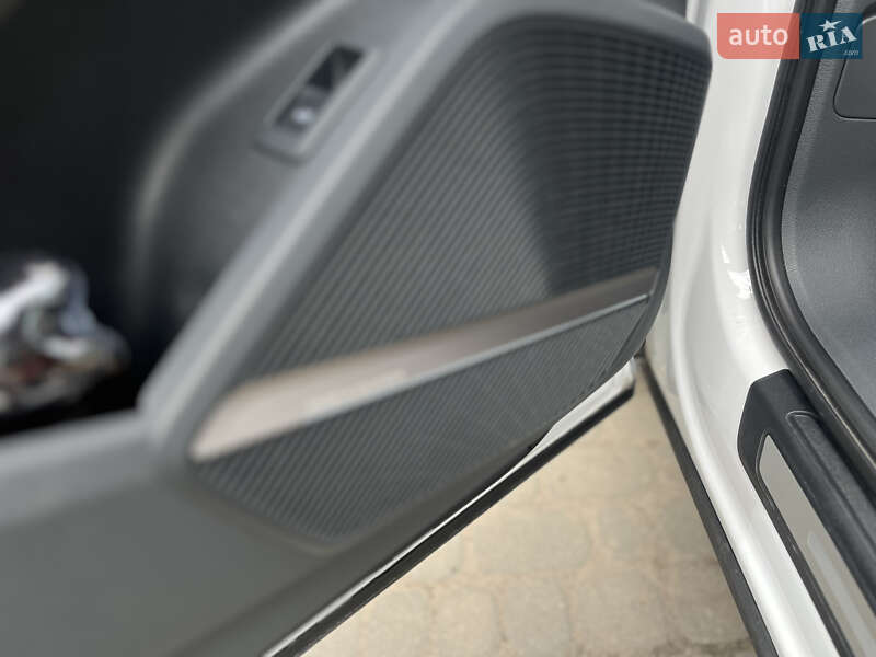 Внедорожник / Кроссовер Audi Q5 2017 в Львове