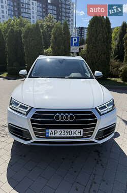 Позашляховик / Кросовер Audi Q5 2017 в Івано-Франківську