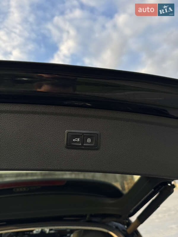 Внедорожник / Кроссовер Audi Q5 2016 в Львове