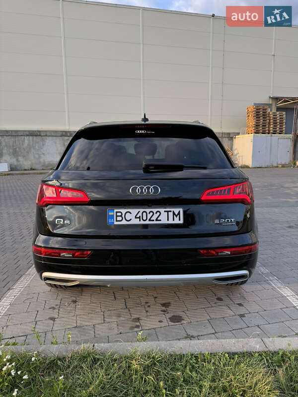 Внедорожник / Кроссовер Audi Q5 2016 в Львове