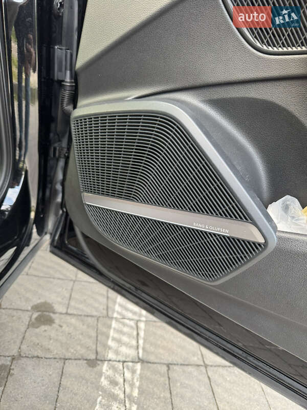 Внедорожник / Кроссовер Audi Q5 2016 в Львове