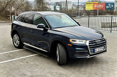 Внедорожник / Кроссовер Audi Q5 2018 в 