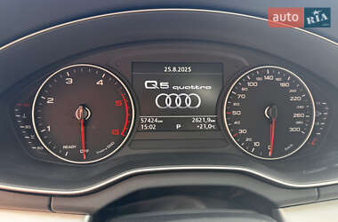 Внедорожник / Кроссовер Audi Q5 2017 в 