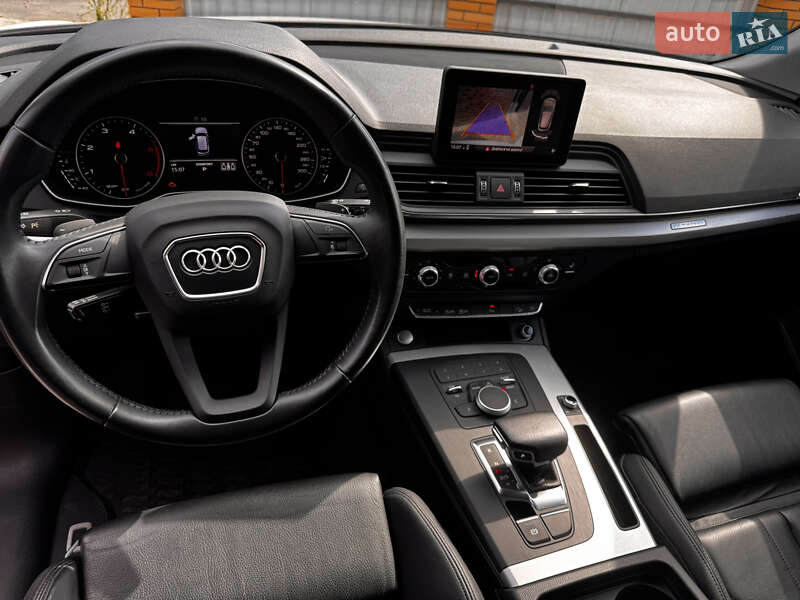 Внедорожник / Кроссовер Audi Q5 2017 в Виннице