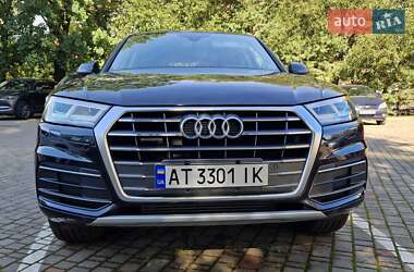 Внедорожник / Кроссовер Audi Q5 2020 в 