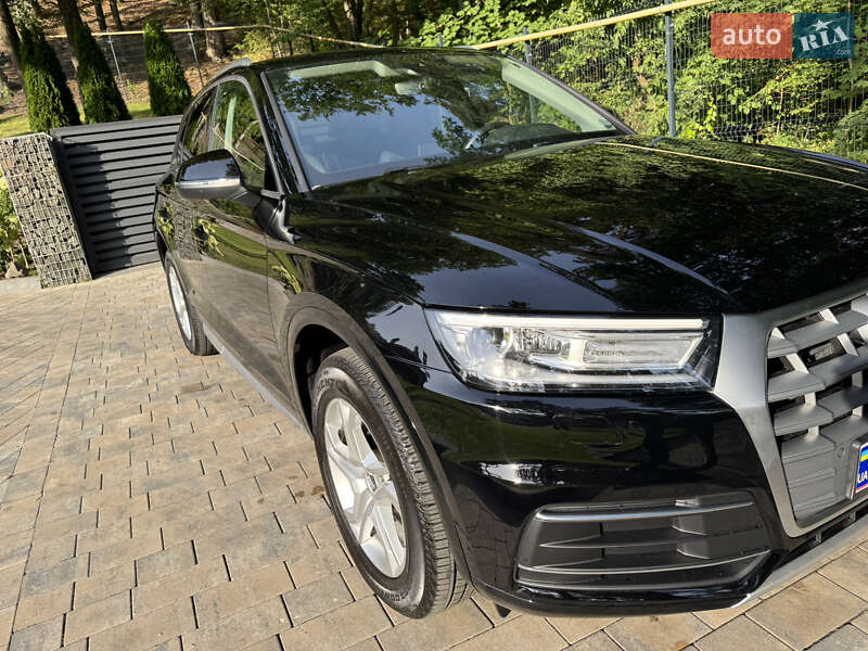 Внедорожник / Кроссовер Audi Q5 2018 в Львове