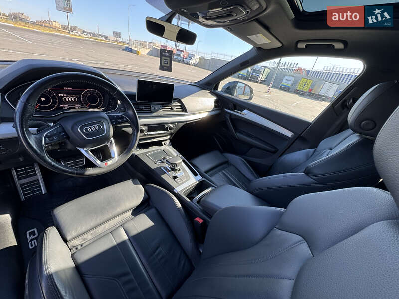 Внедорожник / Кроссовер Audi Q5 2017 в Одессе