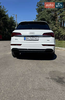 Внедорожник / Кроссовер Audi Q5 2023 в 