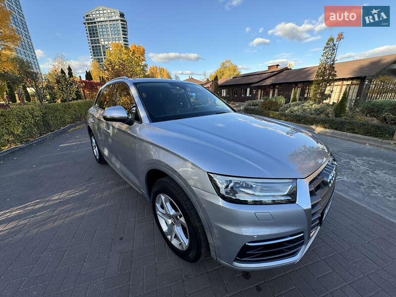 Внедорожник / Кроссовер Audi Q5 2017 в Днепре