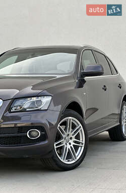 Внедорожник / Кроссовер Audi Q5 2012 в 