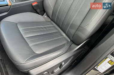 Внедорожник / Кроссовер Audi Q5 2020 в 