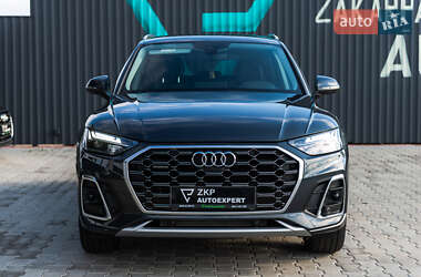 Позашляховик / Кросовер Audi Q5 2020 в 