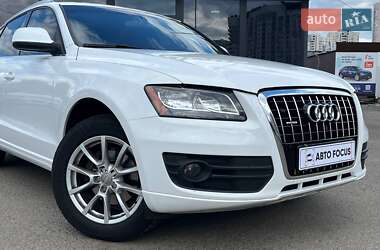 Внедорожник / Кроссовер Audi Q5 2010 в 