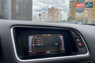 Внедорожник / Кроссовер Audi Q5 2010 в 