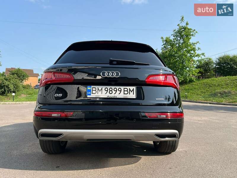 Внедорожник / Кроссовер Audi Q5 2020 в Сумах
