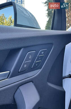 Внедорожник / Кроссовер Audi Q5 2021 в 