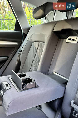 Внедорожник / Кроссовер Audi Q5 2021 в 