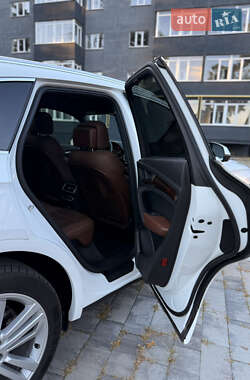 Внедорожник / Кроссовер Audi Q5 2018 в 