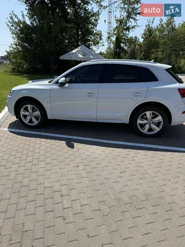 Внедорожник / Кроссовер Audi Q5 2019 в Виннице