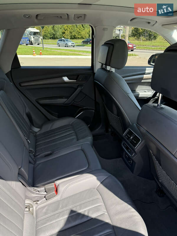 Внедорожник / Кроссовер Audi Q5 2019 в Виннице
