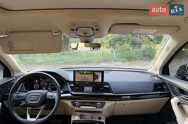 Внедорожник / Кроссовер Audi Q5 2022 в 