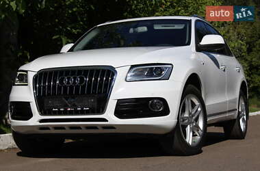 Позашляховик / Кросовер Audi Q5 2015 в 