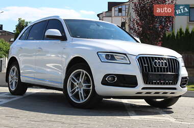 Позашляховик / Кросовер Audi Q5 2015 в 