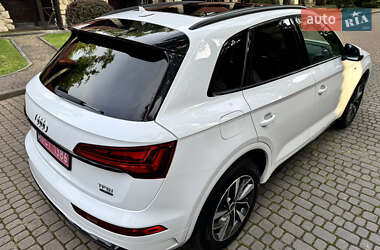 Внедорожник / Кроссовер Audi Q5 2024 в 