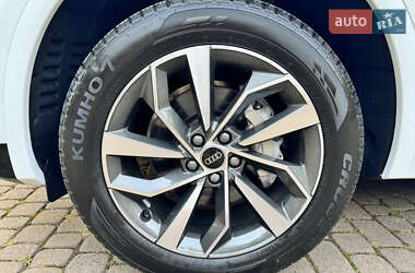 Внедорожник / Кроссовер Audi Q5 2024 в 