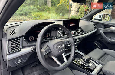 Внедорожник / Кроссовер Audi Q5 2024 в 