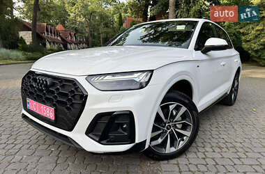 Внедорожник / Кроссовер Audi Q5 2024 в 