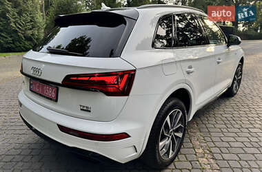 Внедорожник / Кроссовер Audi Q5 2024 в 