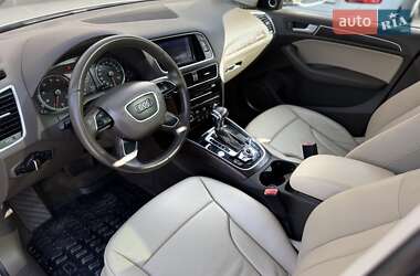 Внедорожник / Кроссовер Audi Q5 2015 в 