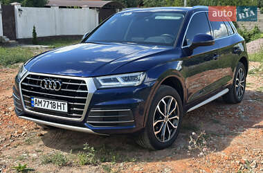 Внедорожник / Кроссовер Audi Q5 2018 в 
