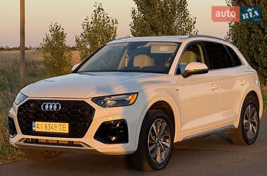 Внедорожник / Кроссовер Audi Q5 2023 в 
