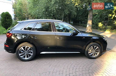 Внедорожник / Кроссовер Audi Q5 2023 в 