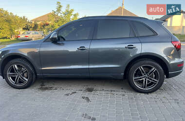 Внедорожник / Кроссовер Audi Q5 2012 в 